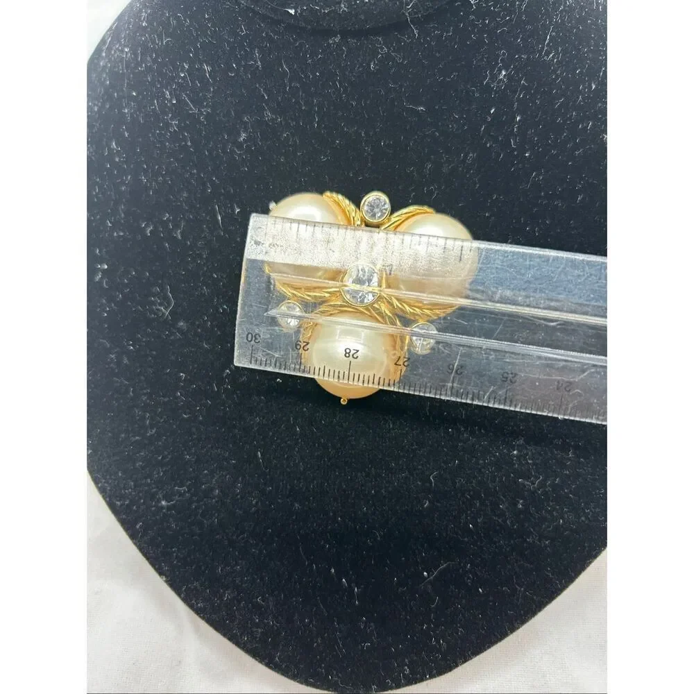 Vintage Trifari faux pearl rhinestone cluster brooch Mid-century gold-tone